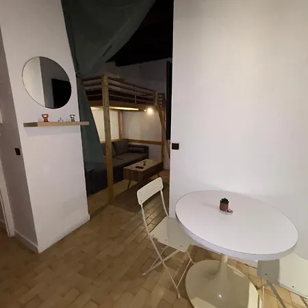 דירה Cosy Lyon1 *